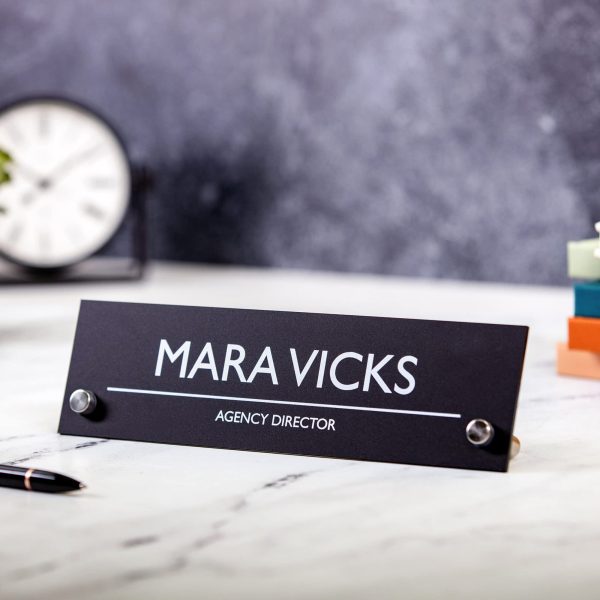 Customized Acrylic Nameplate – Sleek & Professional